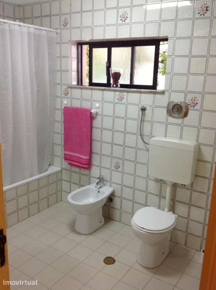 Quarto - localizado em Sé de Braga e São Lázaro Braga - Grande imagem: 4/8