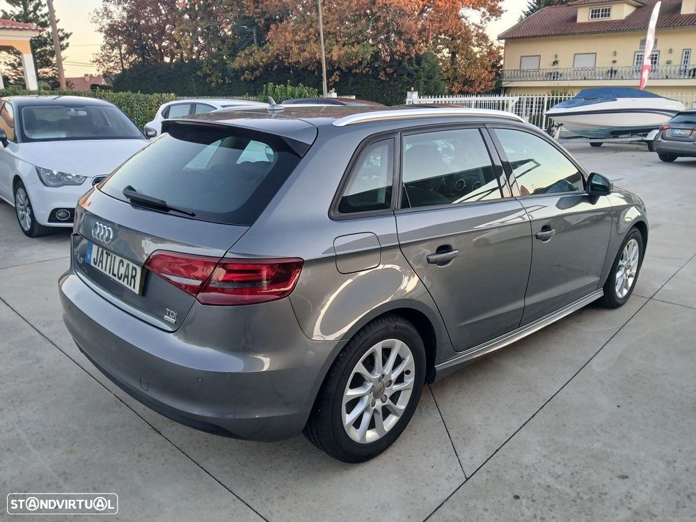 Audi A3 Sportback 1.6 TDI - 9