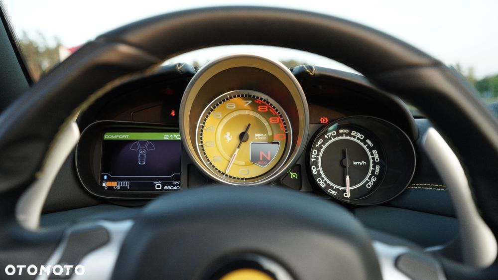 Ferrari California F1 DCT - 16