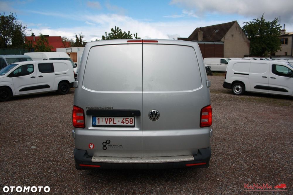 Volkswagen Transporter - 27