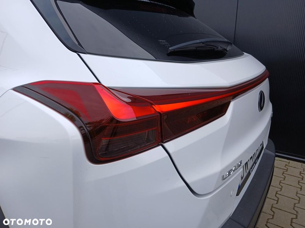 Lexus UX 250h GPF F Sport Design 2WD - 28