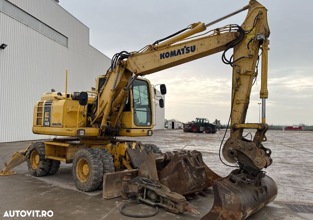 Komatsu PW148-8 Excavator pe Roti - 4