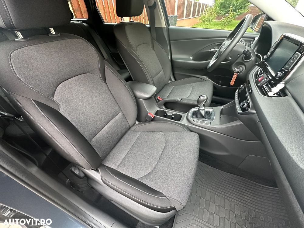 Hyundai i30 1.5 160CP MHEV 48V M/T Highway - 11
