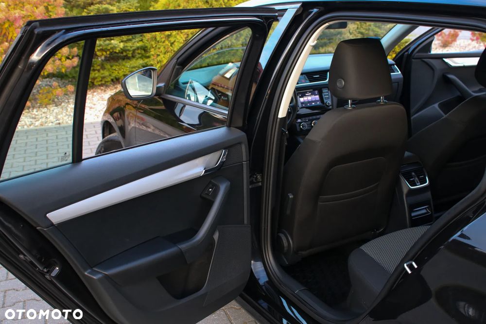 Skoda Octavia Combi 2.0 TDI Ambition - 30
