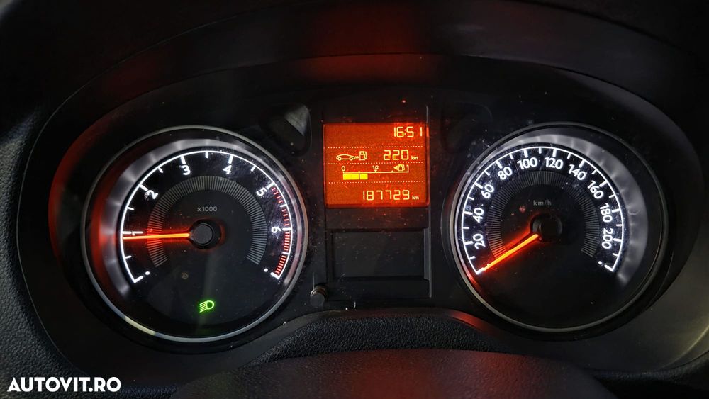 Peugeot 301 1.2 PureTech Active - 1