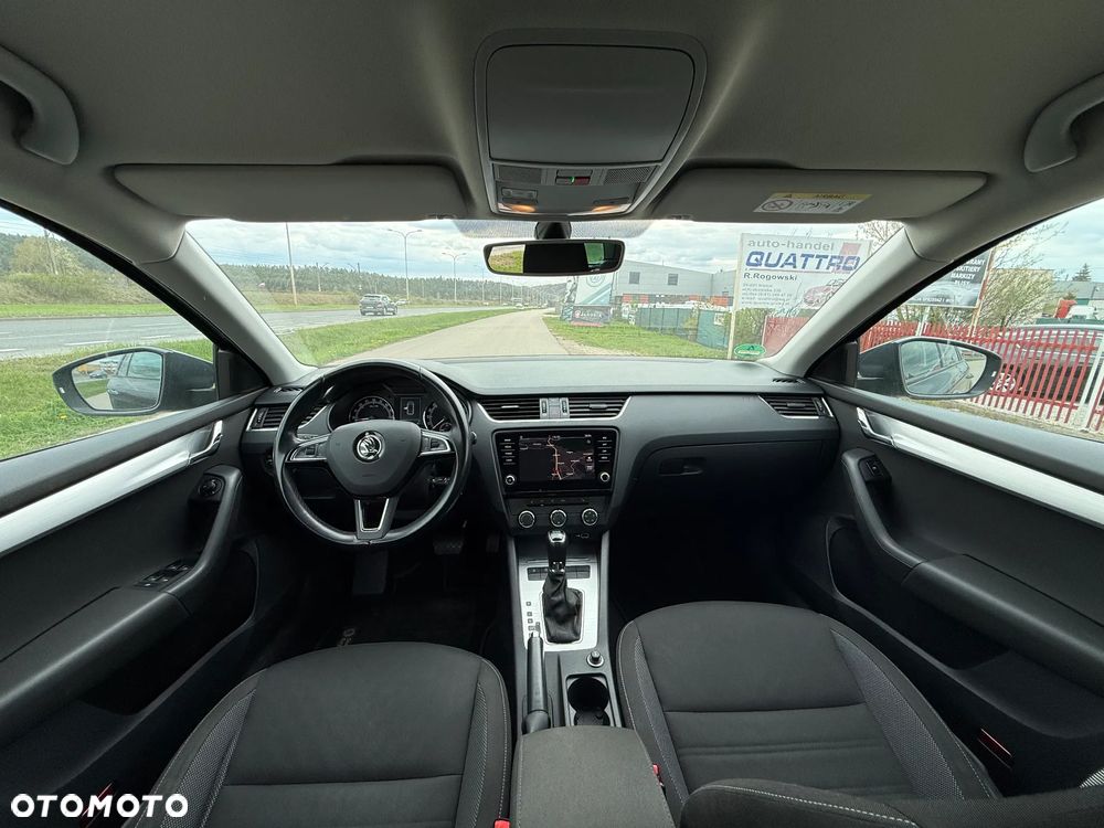 Skoda Octavia 1.6 TDI DSG Style - 20