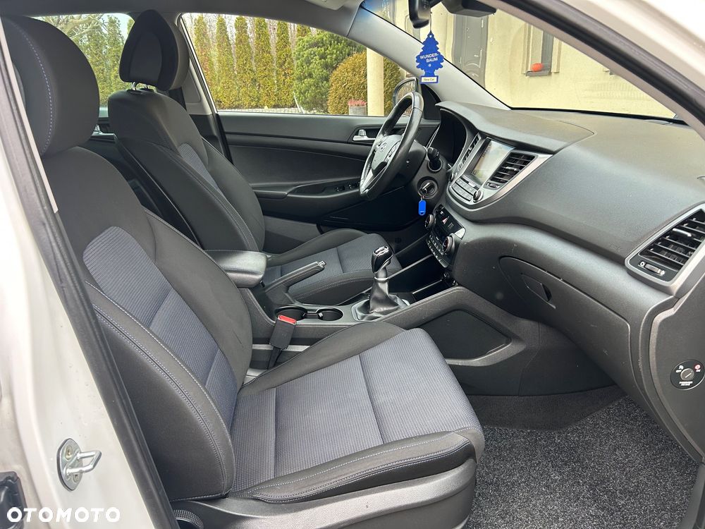 Hyundai Tucson 1.7 CRDI BlueDrive Comfort 2WD - 25