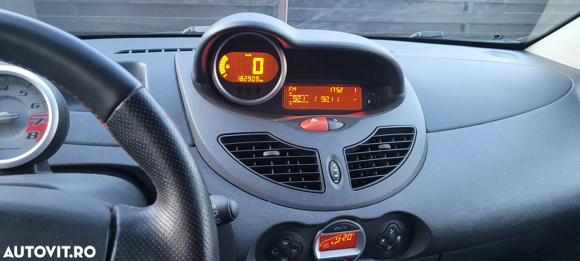 Renault Twingo RS 1.6 - 13