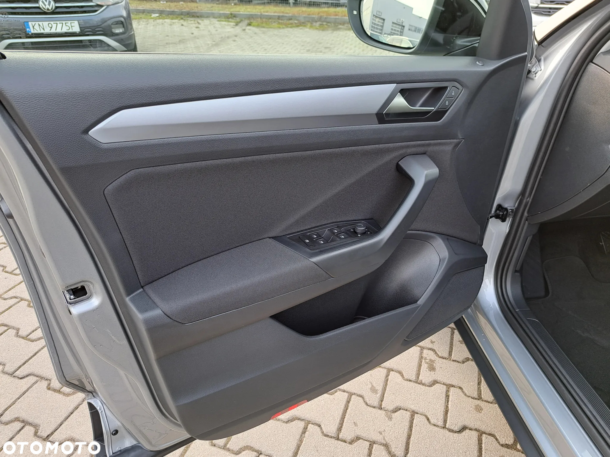 Volkswagen T-Roc 1.5 TSI Life Plus DSG - 14