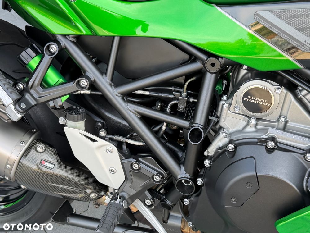 Kawasaki Ninja H2 SX - 14