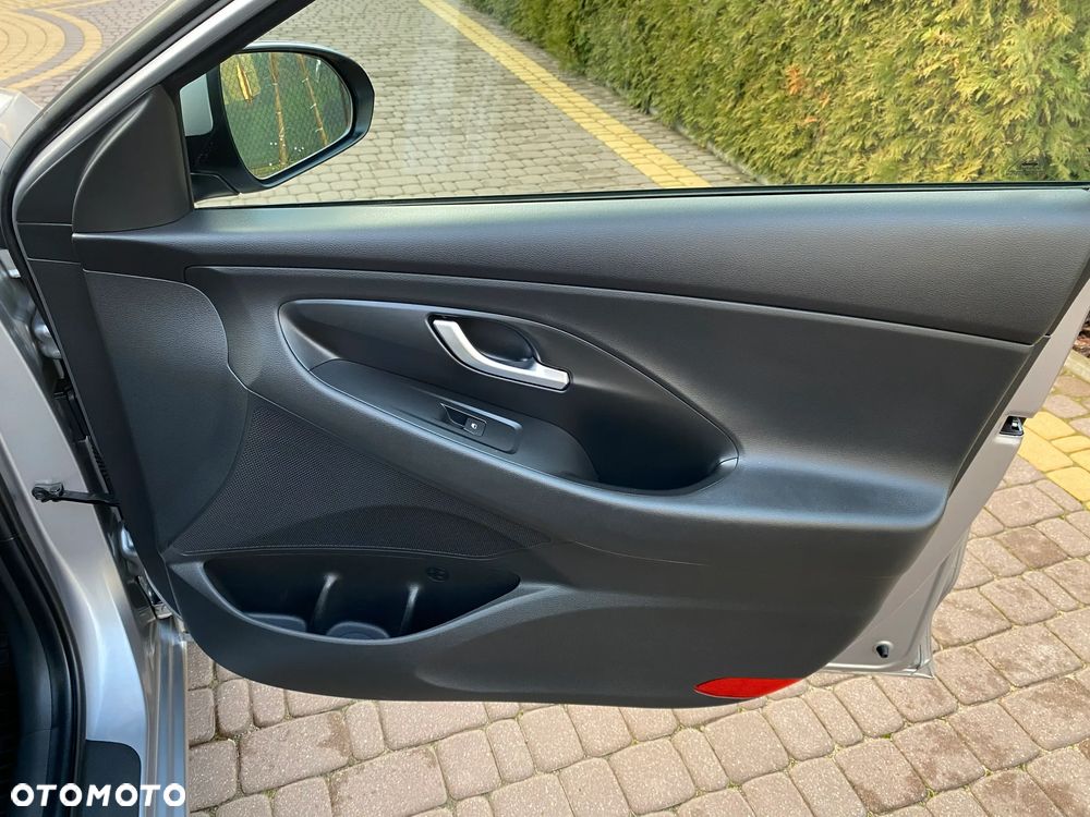 Hyundai i30 1.5 DPI Classic + - 32