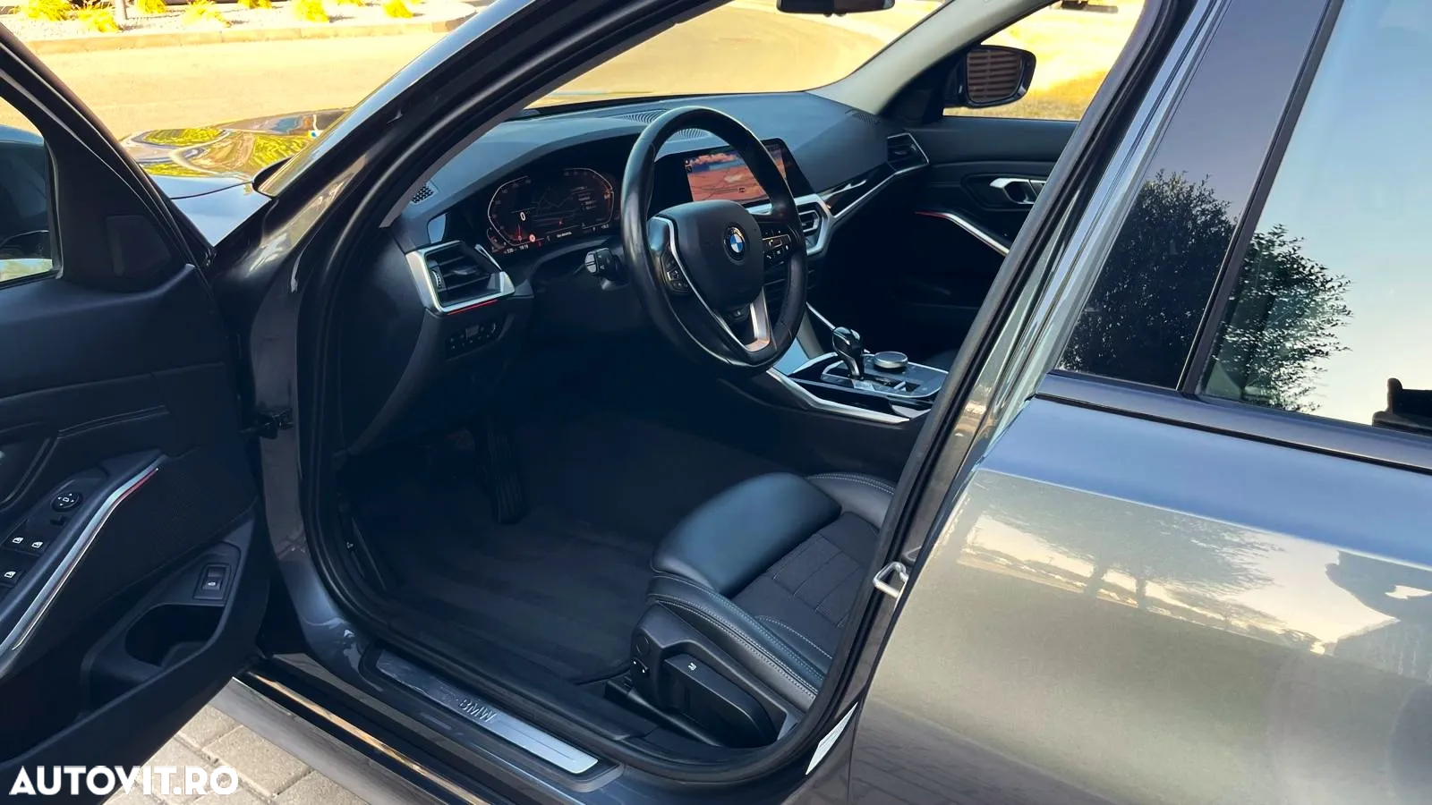 BMW Seria 3 320d Touring Aut. Sport Line - 12