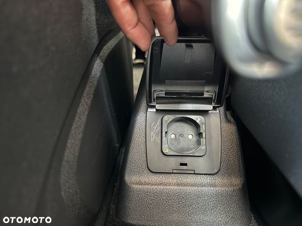 Ford Tourneo Custom 2.0 TDCi L2 Titanium SelectShift - 28