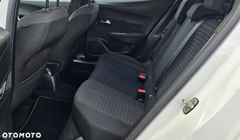 Peugeot 2008 1.2 PureTech Allure Pack S&S - 7