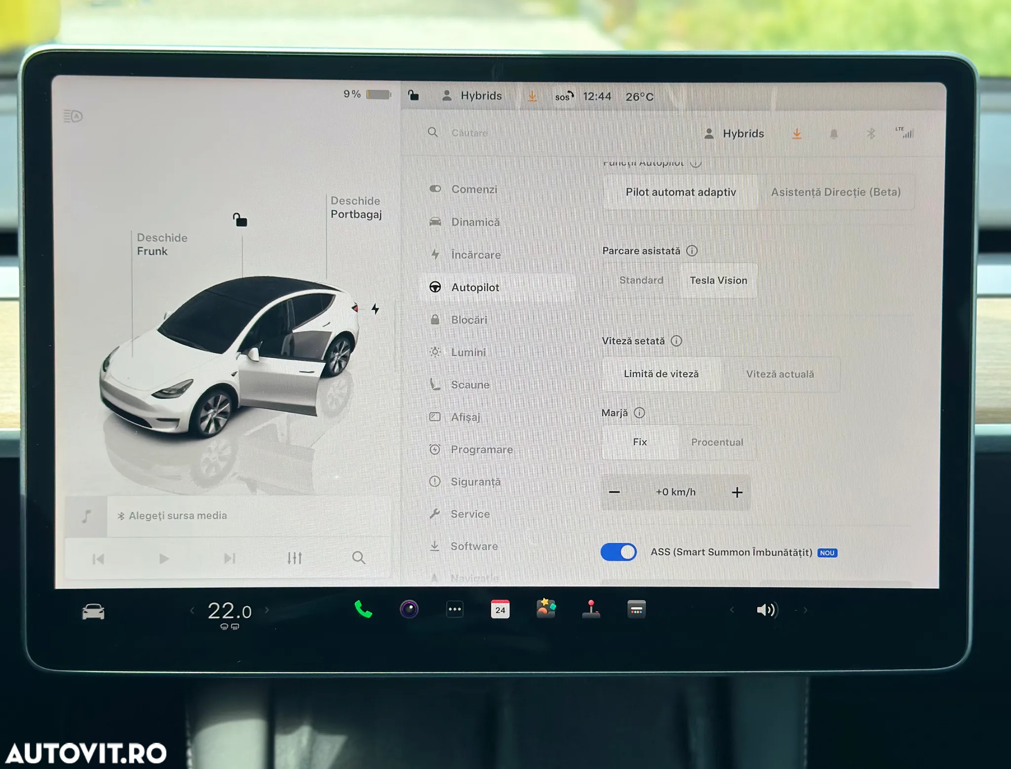 Tesla Model Y Long Range Dual Motor AWD - 24