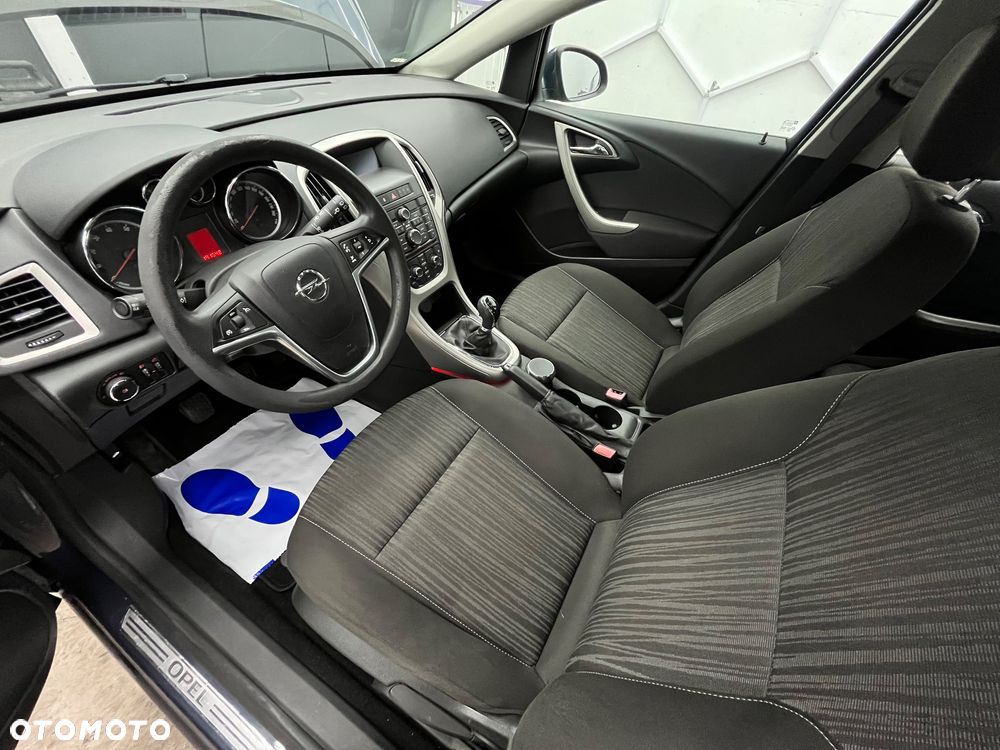 Opel Astra - 18