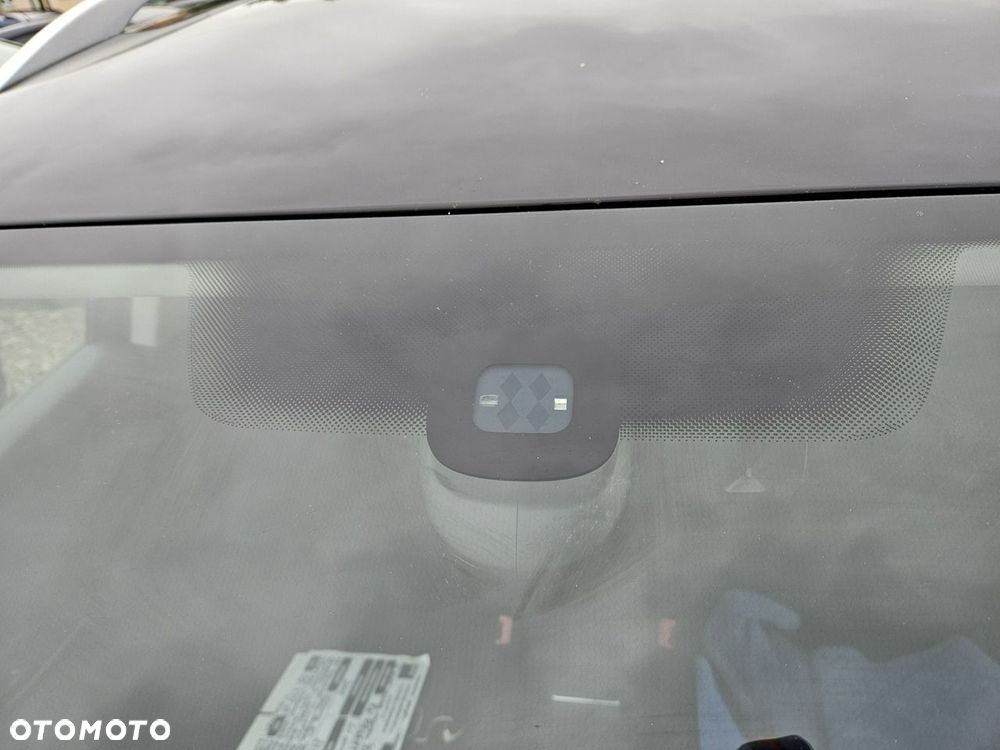 Volkswagen Passat - 21