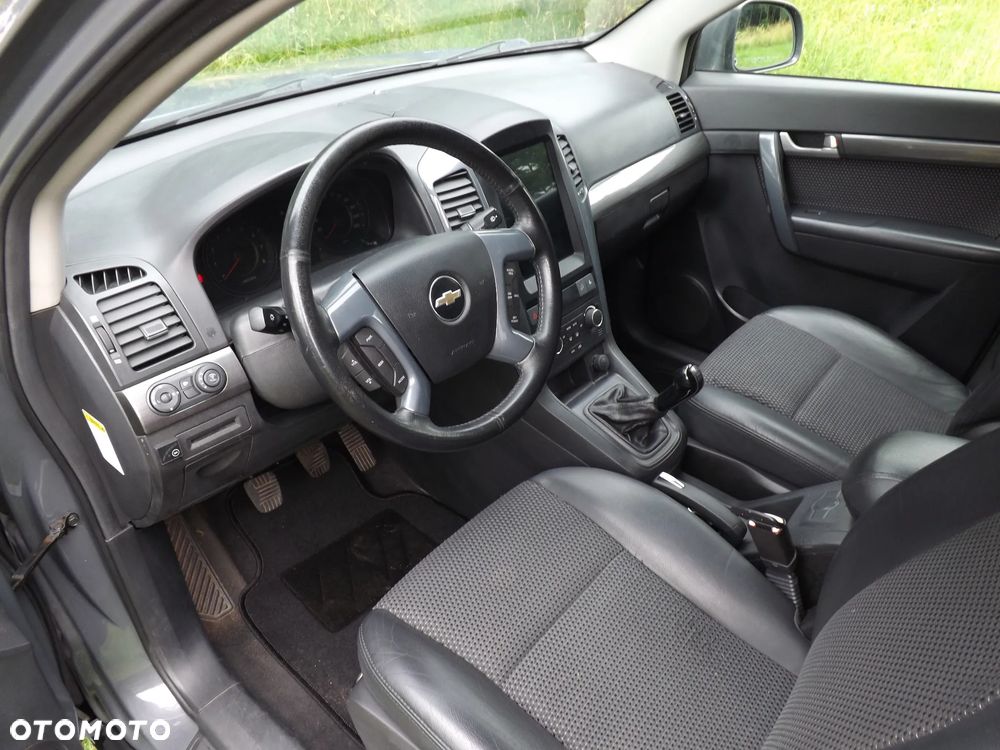 Chevrolet Captiva 2.4 LS - 10