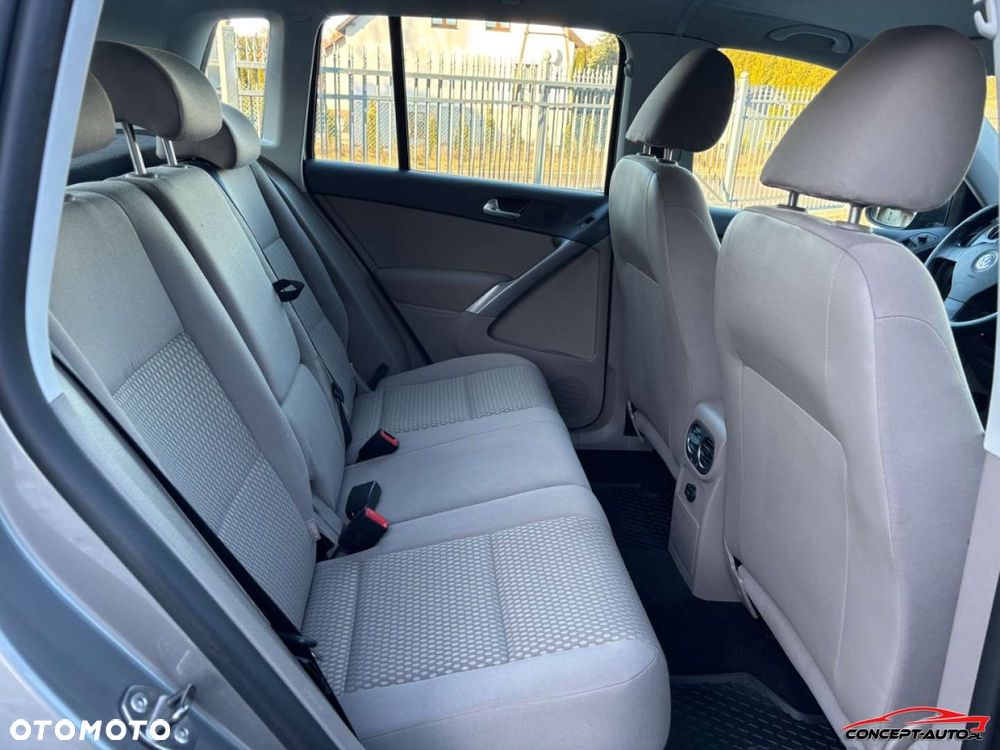 Volkswagen Tiguan - 16