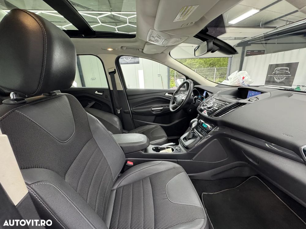 Ford Kuga 2.0 TDCi 4x4 Aut. Individual - 22