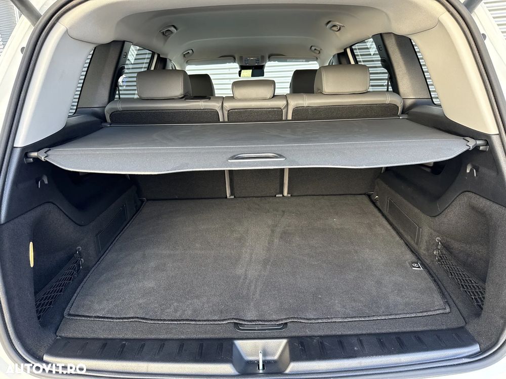 Mercedes-Benz EQB 250+ Electric Art - 30