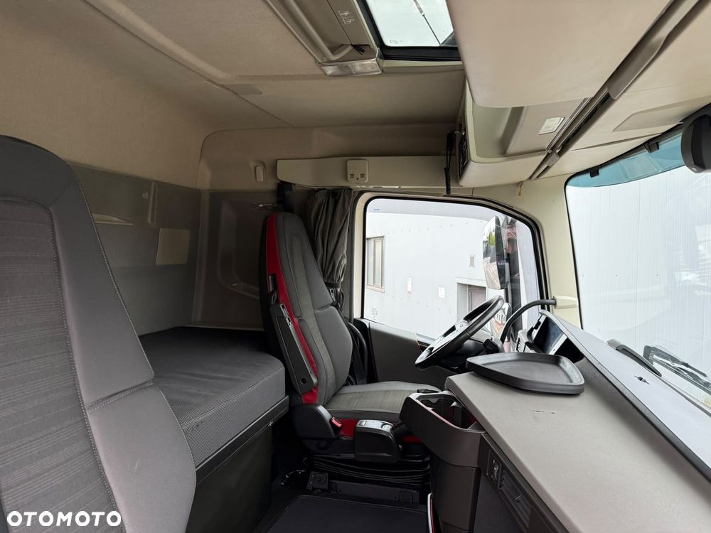 Volvo FH - 25