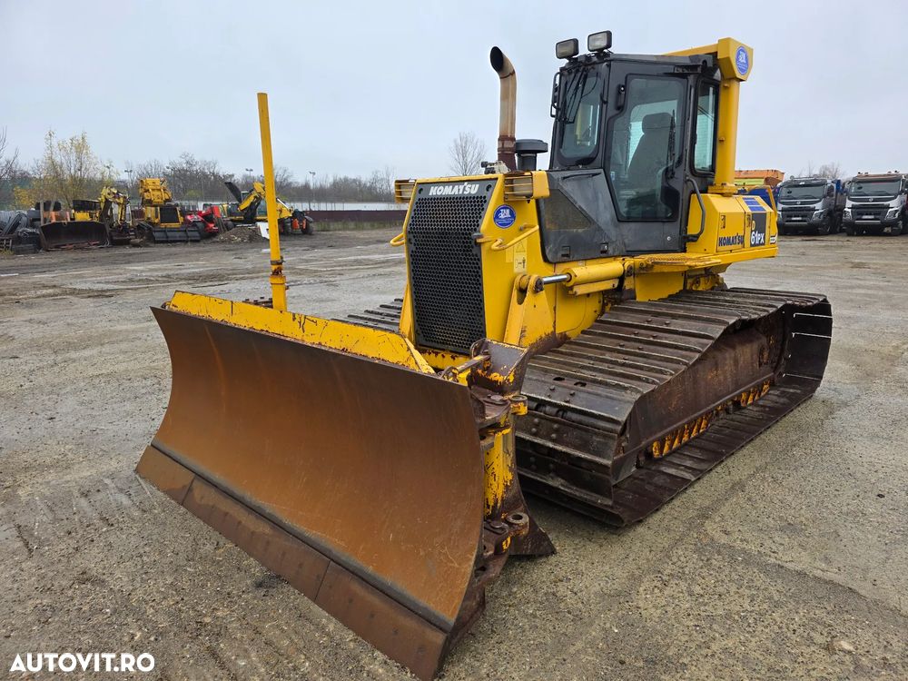 Komatsu D61 - PX15  buldozer lama 6 pozitii - 1