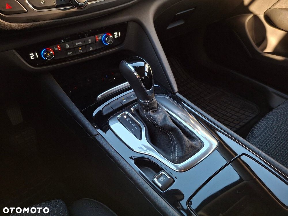 Opel Insignia 2.0 CDTI Elegance S&S - 20