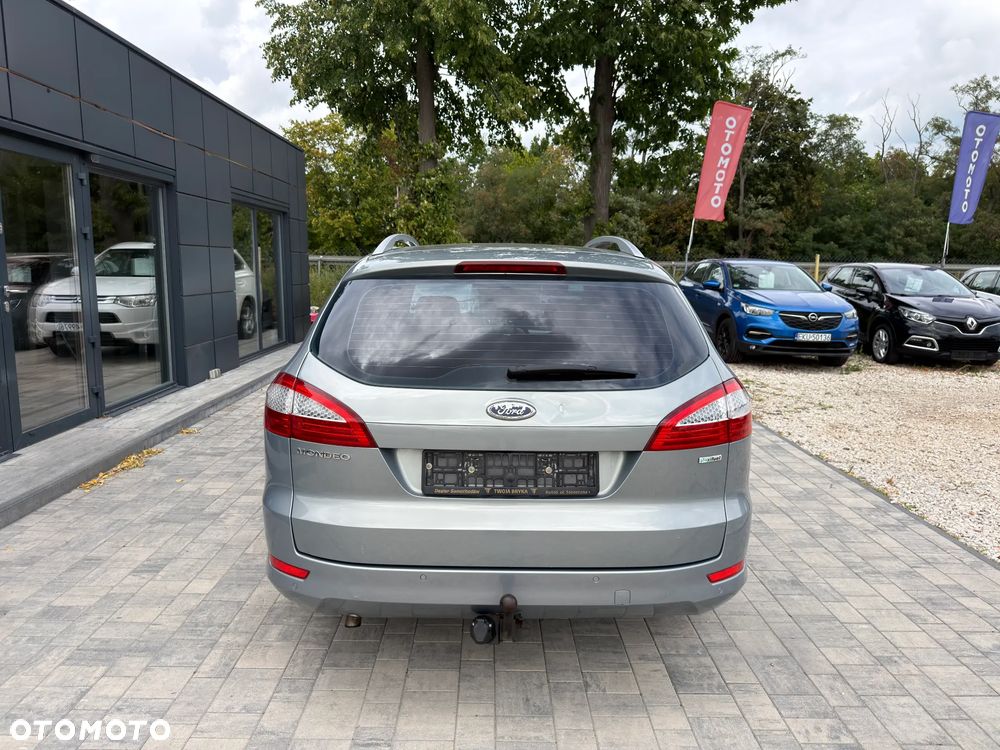 Ford Mondeo 2.0 Champions Edition - 15