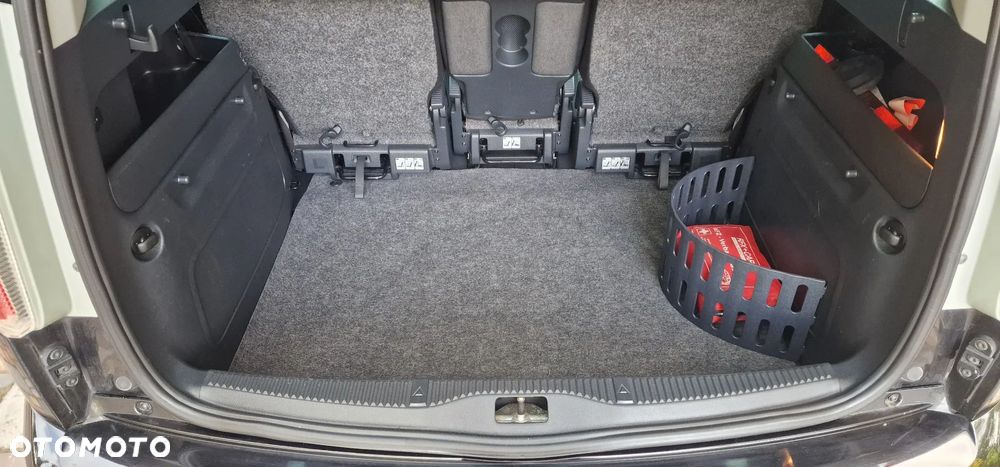 Skoda Roomster 1.4 MPI PLUS EDITION - 27