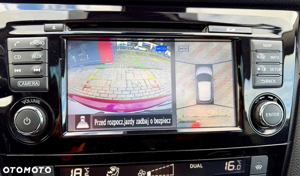 Nissan Qashqai 1.6 DIG-T N-Connecta - 24