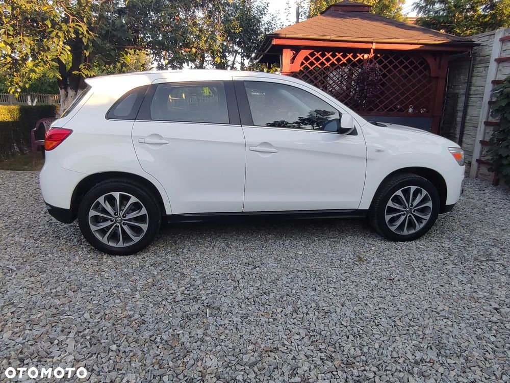 Mitsubishi ASX - 5