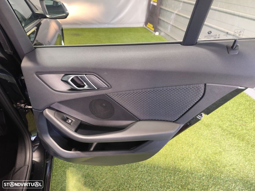 BMW 116 d Corporate Edition Auto - 32