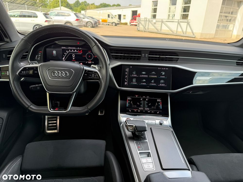 Audi RS6 Avant - 17