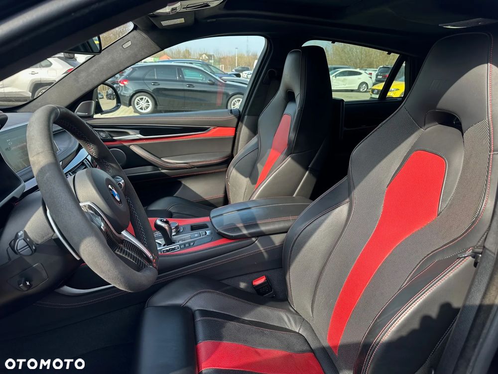 BMW X6M - 12