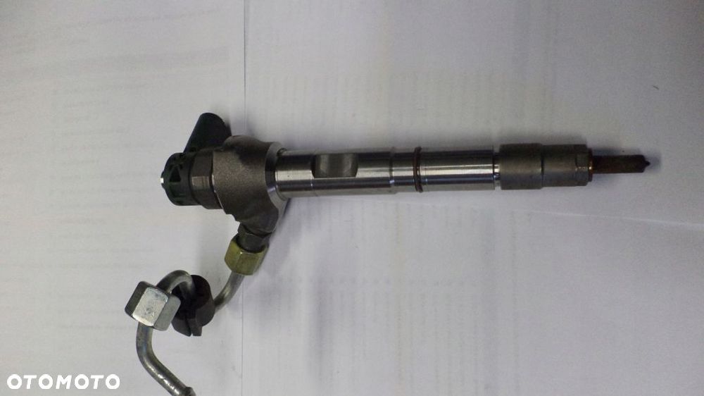 Wtrysk wtryskiwacz  AUDI 2.0 TDI 04L130277P - 1