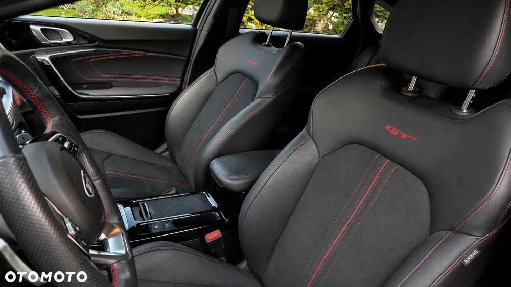 Kia ProCeed - 14