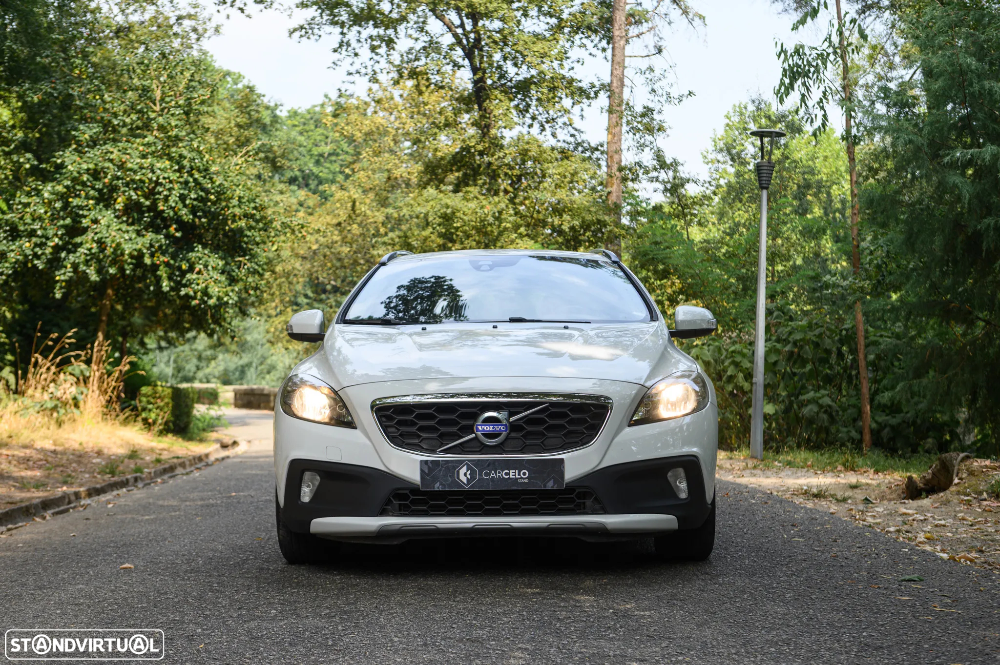 Volvo V40 Cross Country 2.0 D2 Summum - 2
