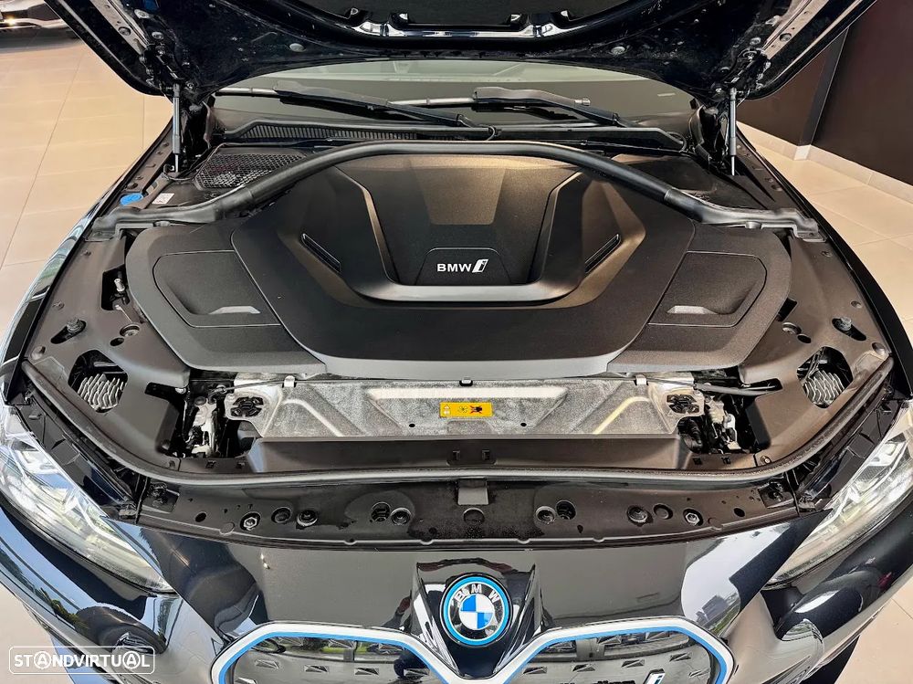 BMW i4 eDrive40 Pack Desportivo M - 10