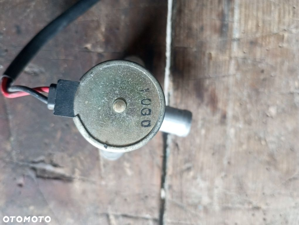 Odma zawór odmy odpowietrzenie filtr Moto Suzuki Burgman 650 nr 1.73 - 6