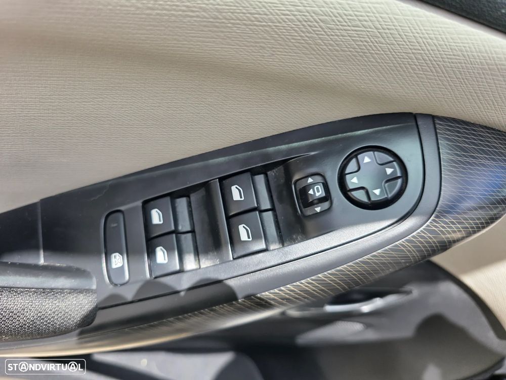 Citroën C4 Picasso PureTech 130 Stop&Start FEEL - 33