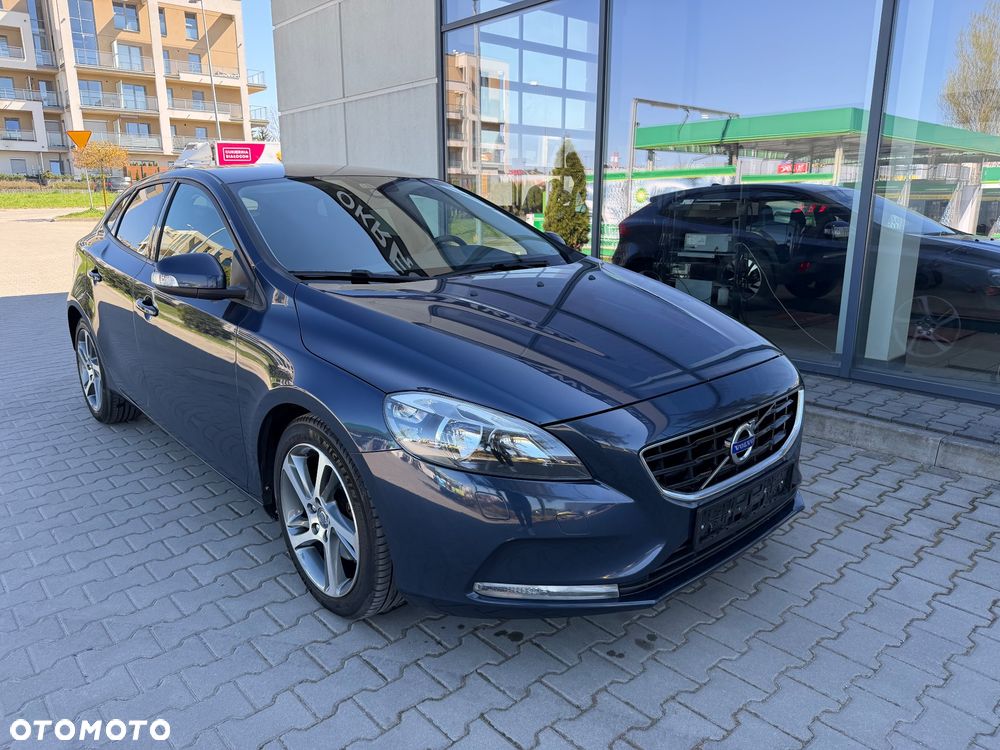 Volvo V40 T3 Momentum - 8