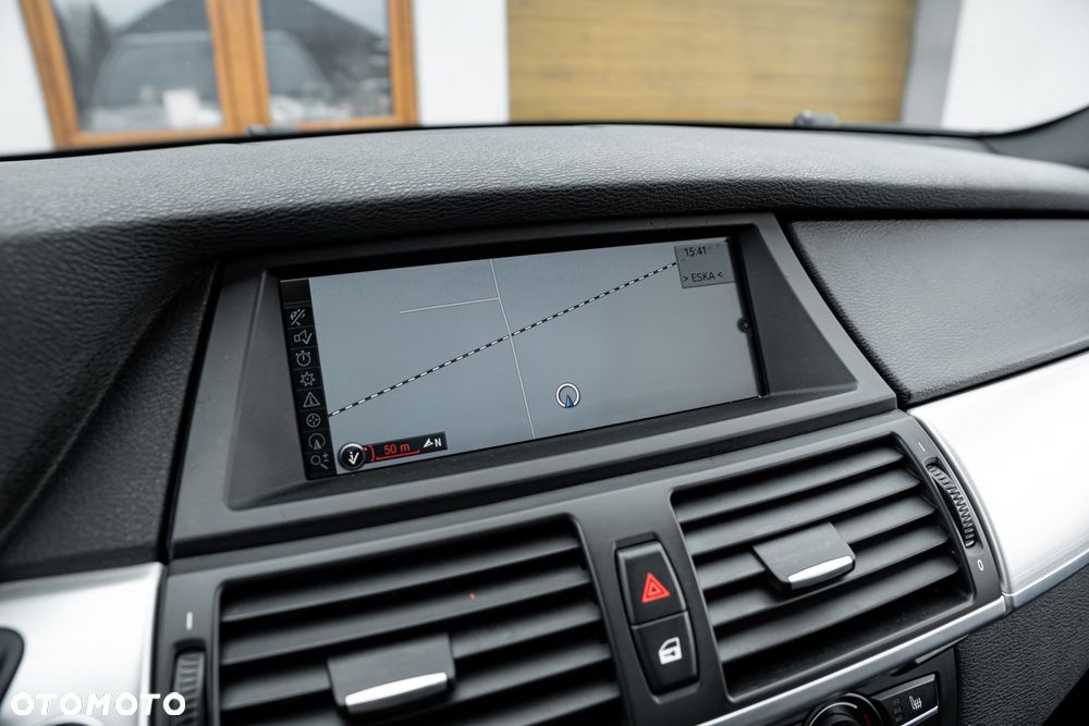 BMW X5 xDrive40d - 33