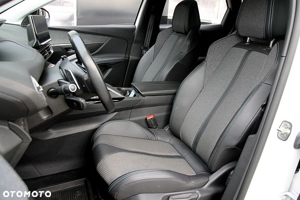 Peugeot 3008 1.2 PureTech Allure Pack S&S EAT8 - 19