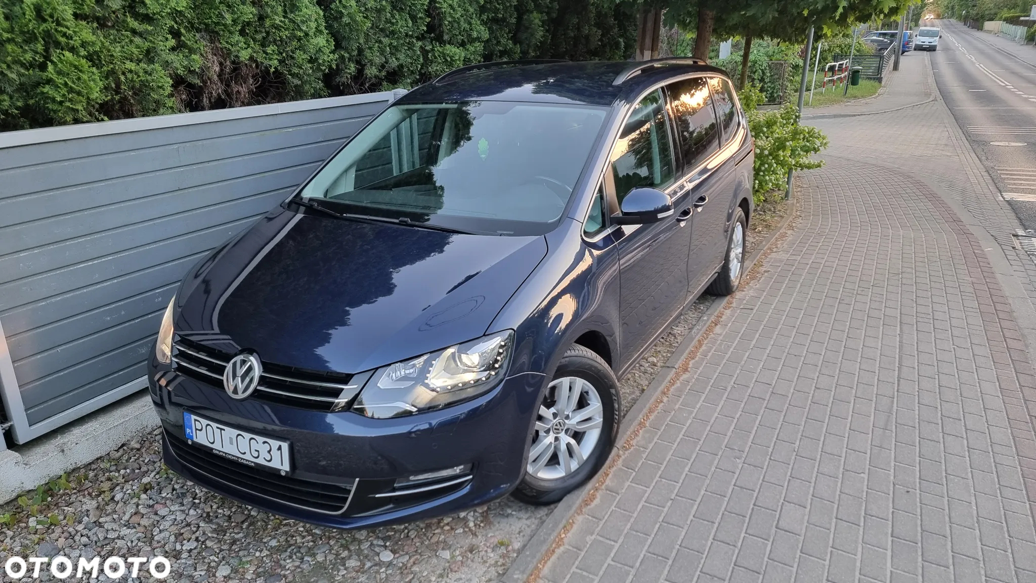 Volkswagen Sharan 2.0 TDI (BlueMotion Technology) Comfortline - 17