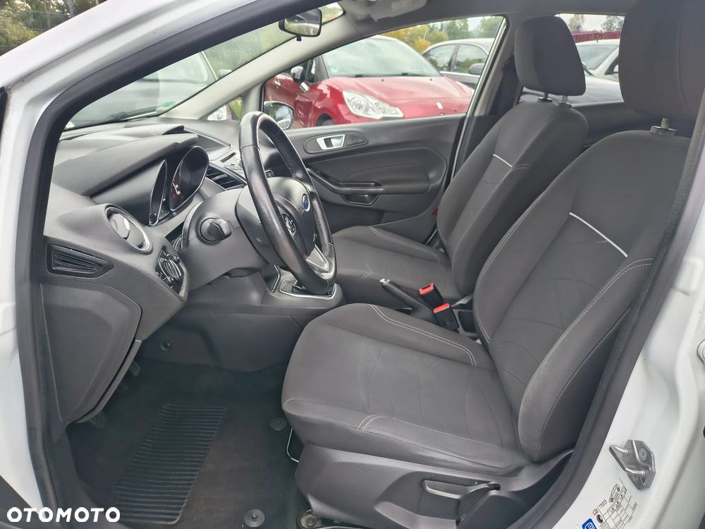 Ford Fiesta 1.25 Celebration - 20