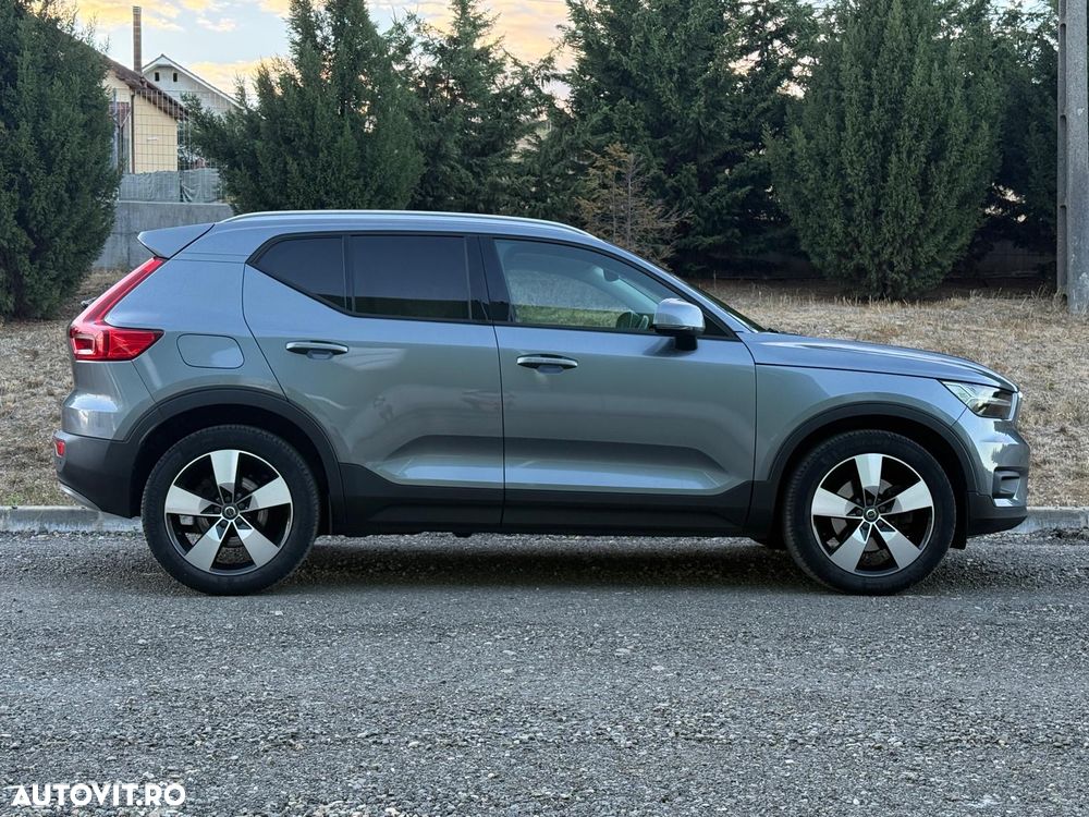 Volvo XC 40 D4 AWD Geartronic Momentum Pro - 34