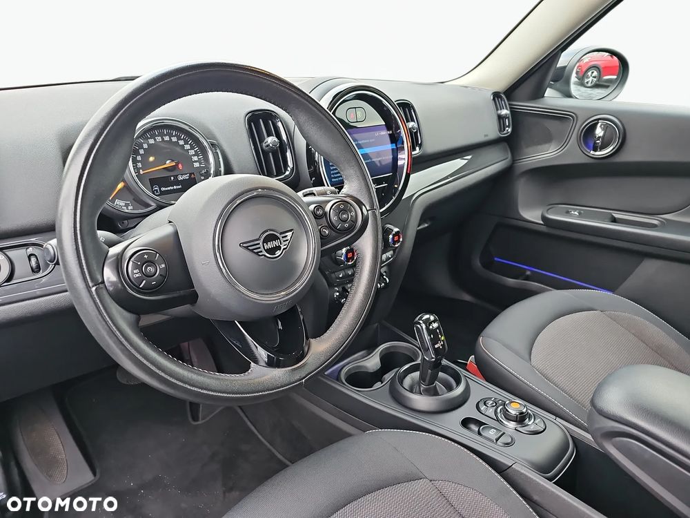 MINI Countryman Cooper Classic Trim - 4
