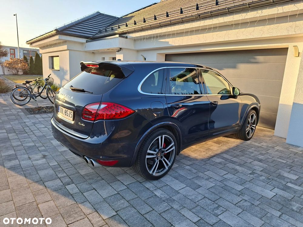 Porsche Cayenne Turbo Tiptronic S - 7