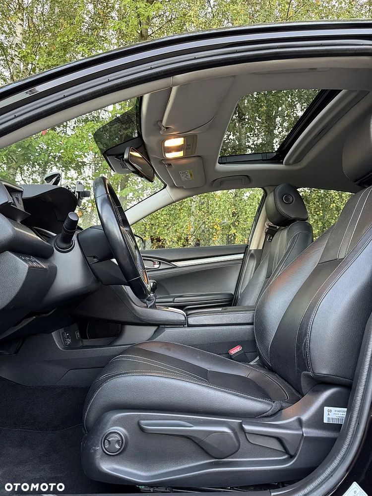 Honda Civic 1.5 T Executive - 23